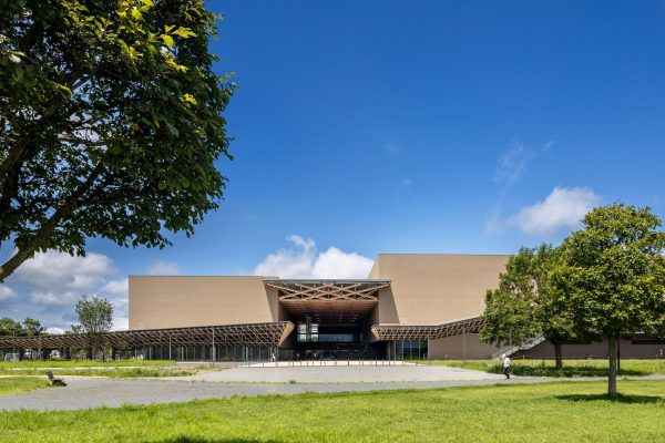 Aomori City General Gymnasium | ©Kawasumi・Kobayashi Kenji Photograph Office