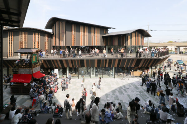 Tokai City Forest of Creation Exchange Center (©Kengo Kuma & Associates)