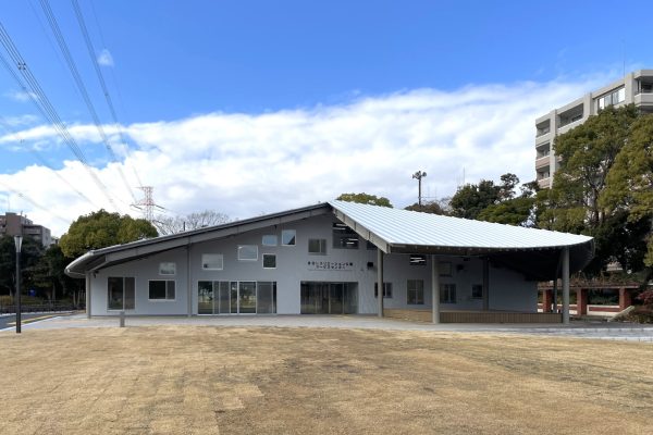 Edogawa Sogo Recreation Park Service Center (© Daiwa Lease)