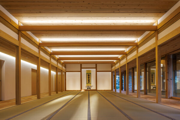 Aoi Aso Shrine / National Treasure Memorial Hall (© Masaki Hamada (kkpo))