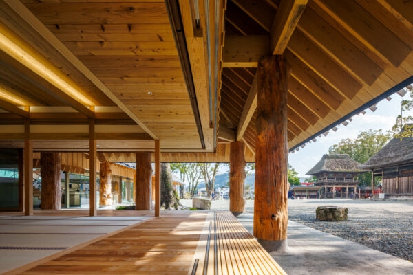 Aoi Aso Shrine / National Treasure Memorial Hall (© Masaki Hamada (kkpo))