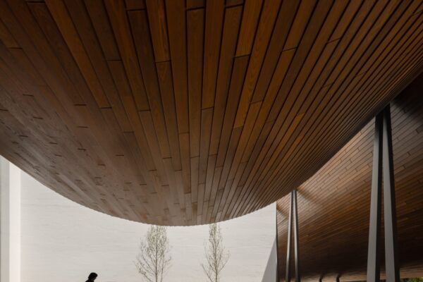Engawa – Calouste Gulbenkian Foundation Southern Apex (© Fernando Guerra)