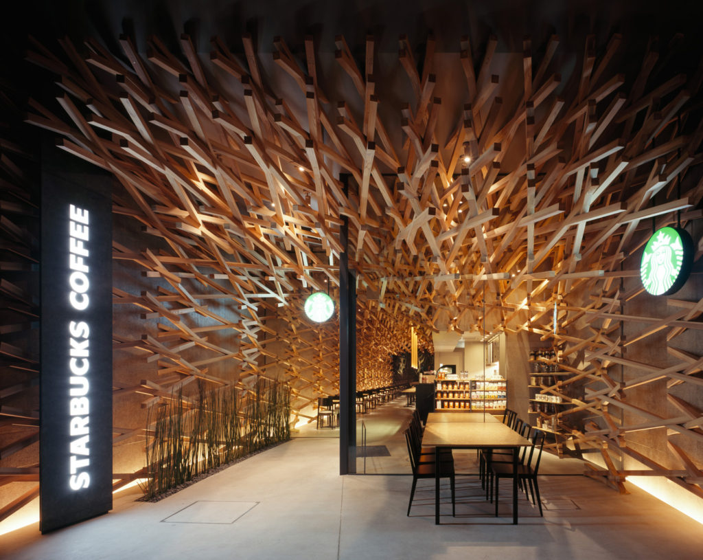 Starbucks Coffee at Dazaifutenmangu Omotesando | ©Masao Nishikawa