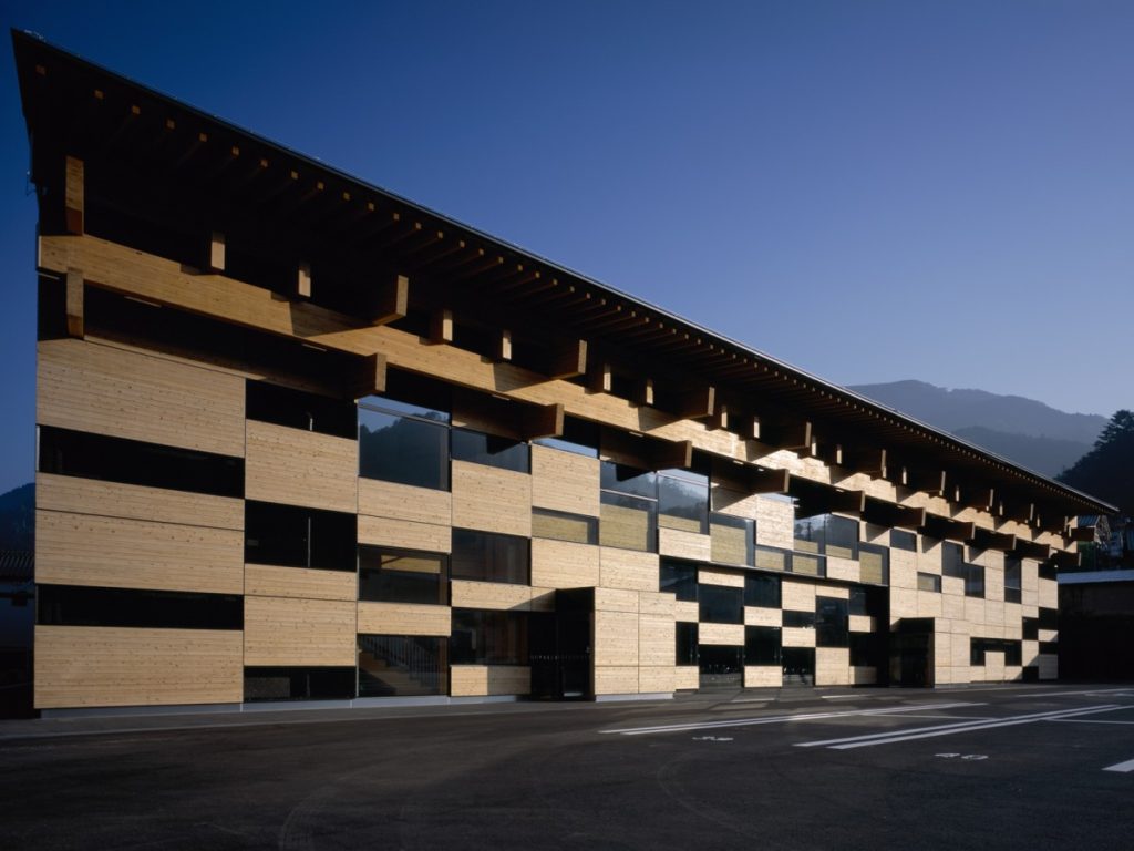 Yusuhara Town Hall | ©Mitsumasa Fujitsuka